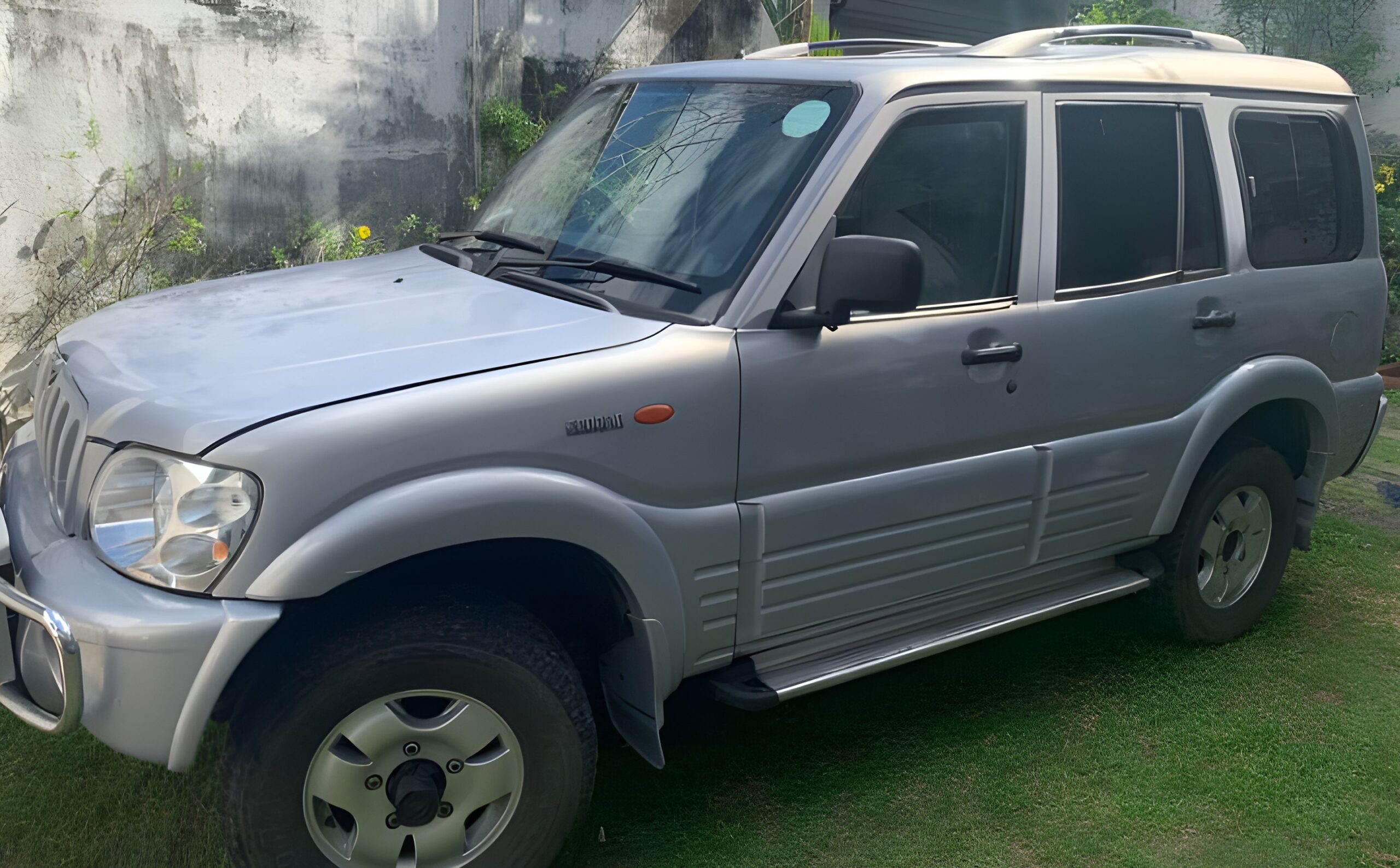 Mahindra Scorpio GLX