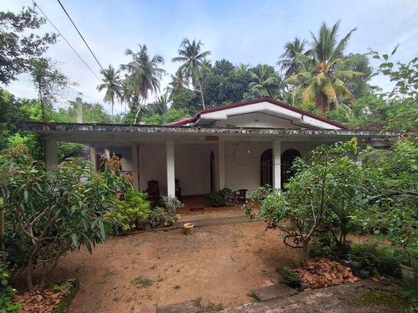 Solidly Built House for Sale in Thammita, Gampaha
