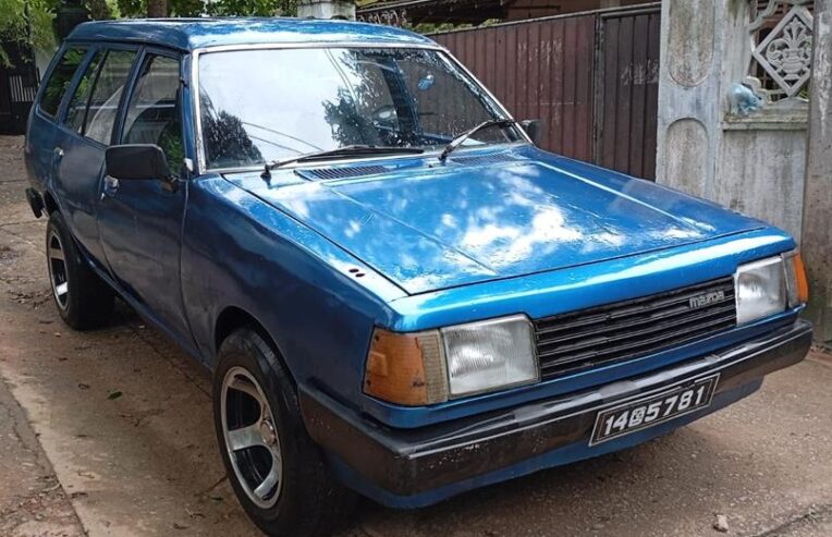 Mazda Familia Wagon FA4T