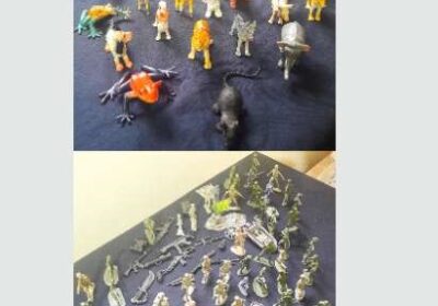 Large 45 Pieces Animal Figure Set + Large 85 Pieces Army Figure Set For Sale