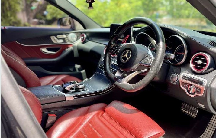 Mercedes Benz C180 – Amg Line – Premium Plus – 2015/2018 (japan Spec)