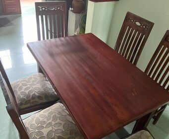 Dinning table with chairs for sale