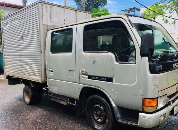 Nissan Crew Cabstar