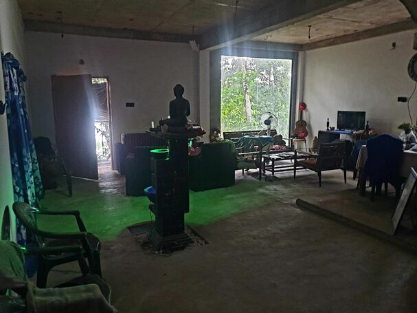 House for Sale in Ja ela(Infront of Attanagalla oya -Very Rare place with awesome view)-ideal for c
