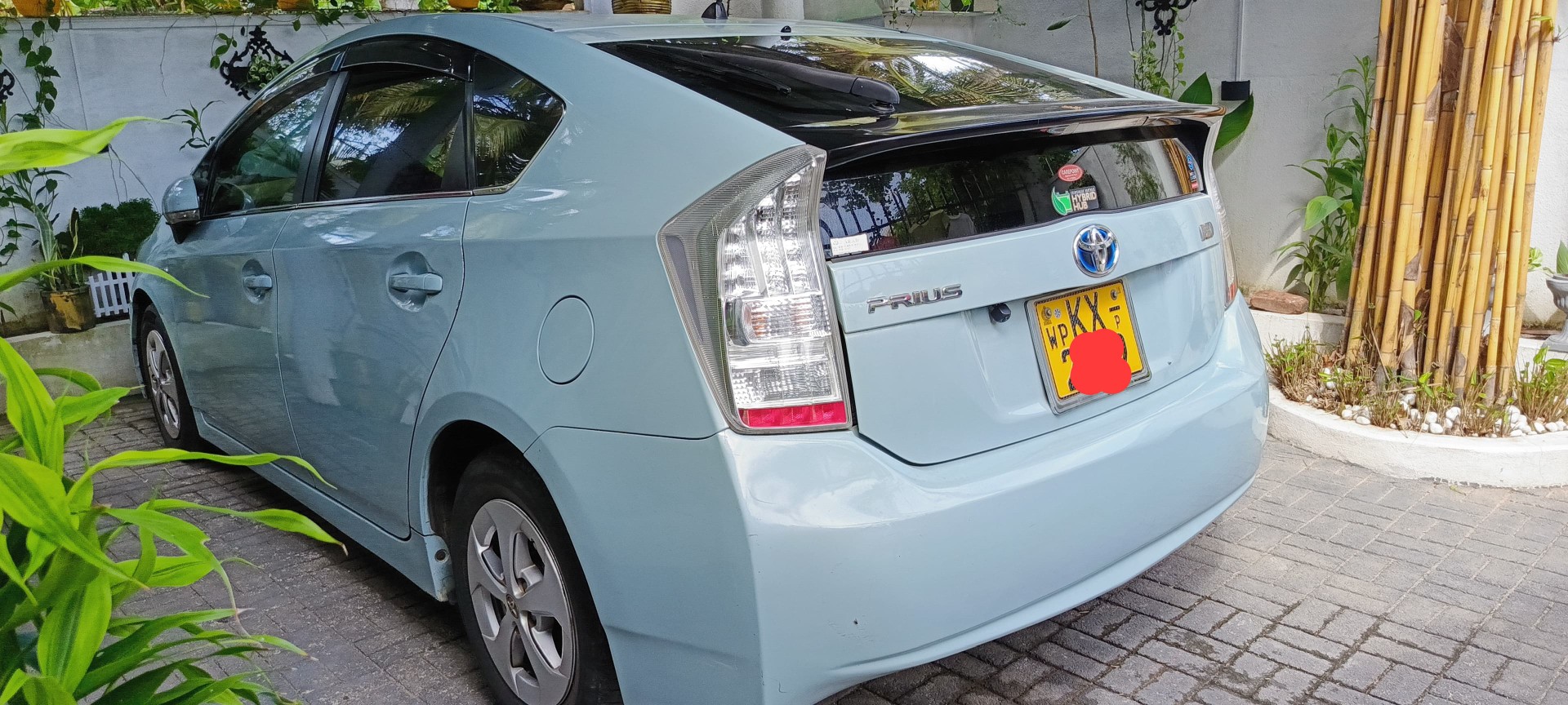 Toyota Prius 2011