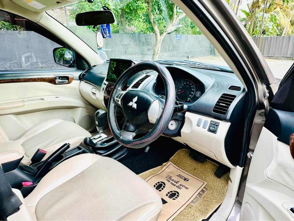 Montero sport 2011