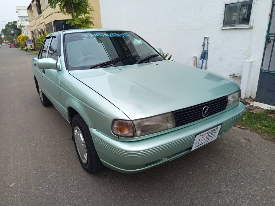 Nissan SUNNY FB13 Doctor Sunny 1991