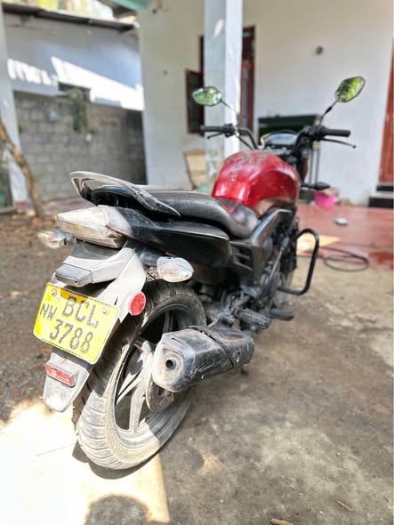 Honda CB Trigger 2015