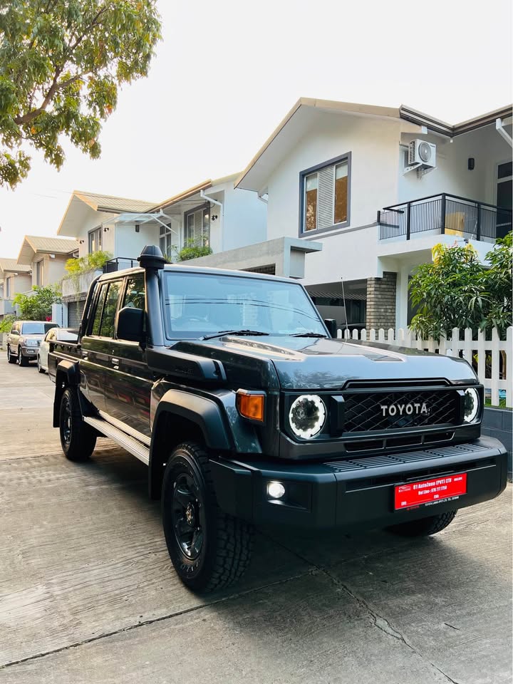 Toyota Land Cruiser Double Cab 2025
