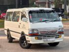 Toyota Dolphin LH112 2000