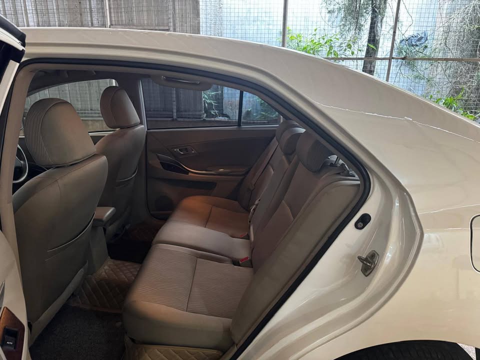 Toyota Premio 2013