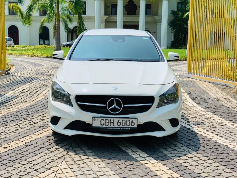 Mercedes Benz CLA 180 2017