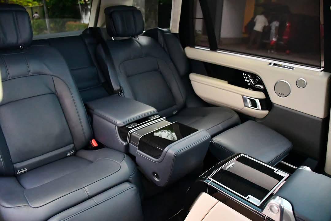 Land Rover P400e Long Wheel Base 2018