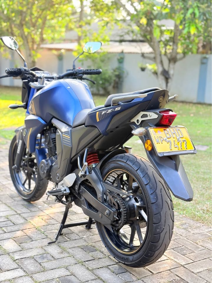 Yamaha Fzs ver 2-0