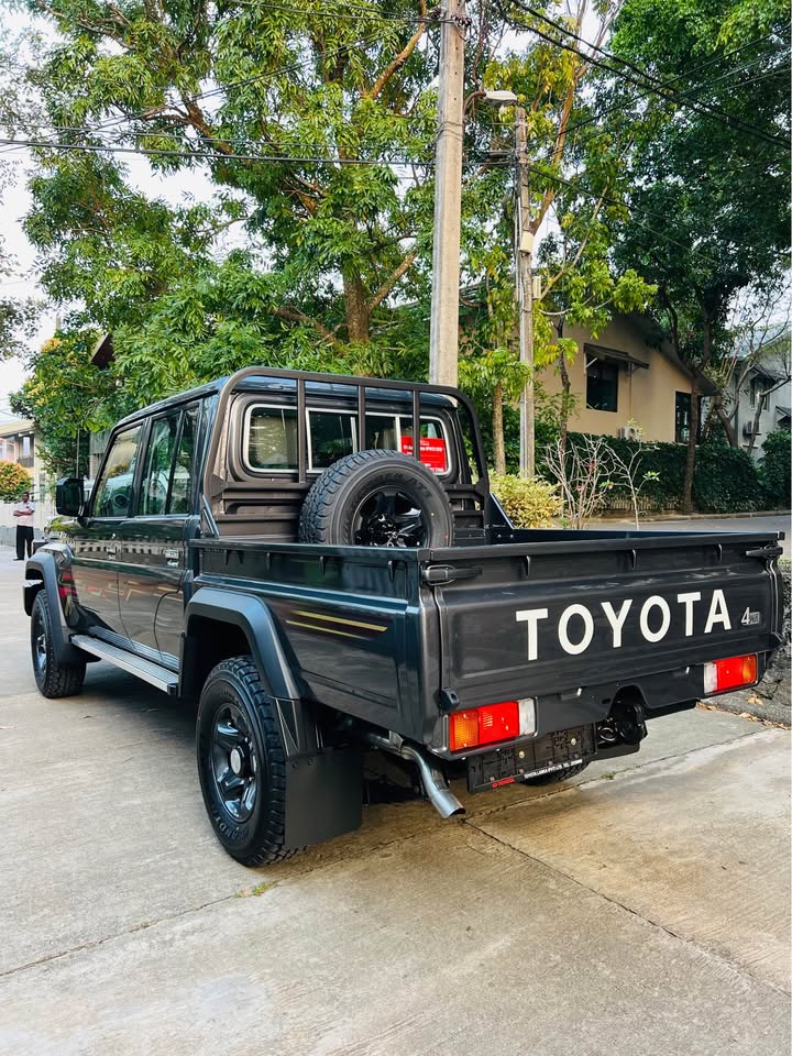 Toyota Land Cruiser Double Cab 2025