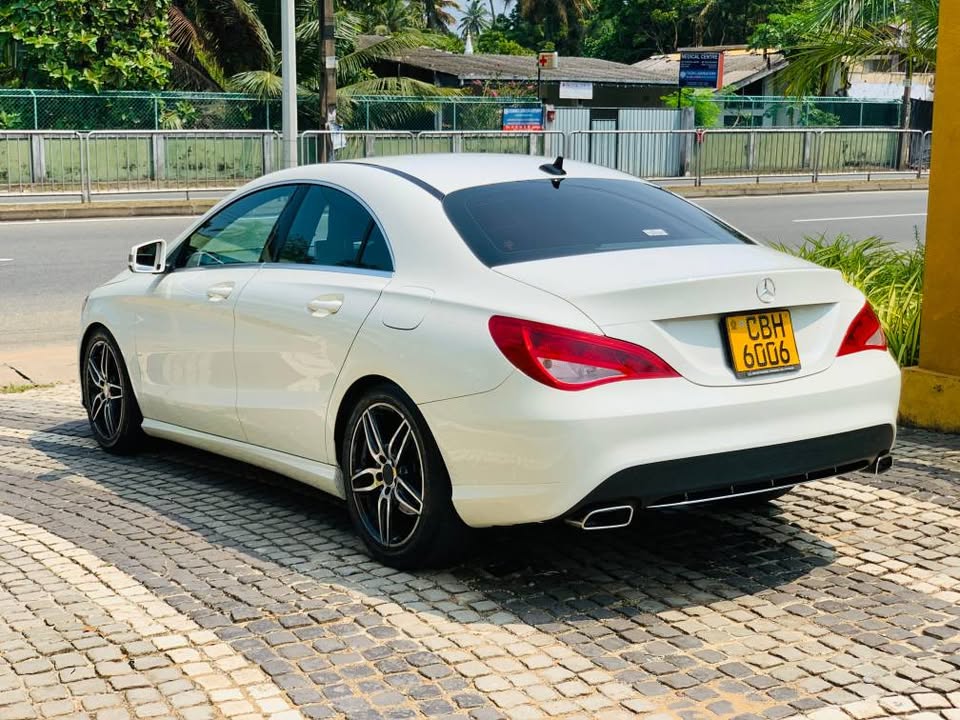 Mercedes Benz CLA 180 2017