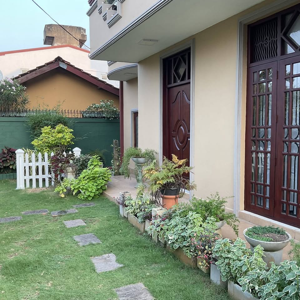 Luxury House for Sale in Wattala.
