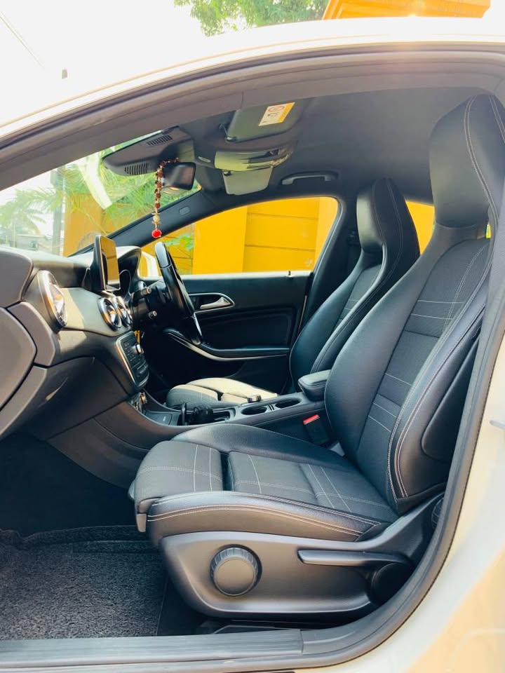 Mercedes Benz CLA 180 2017