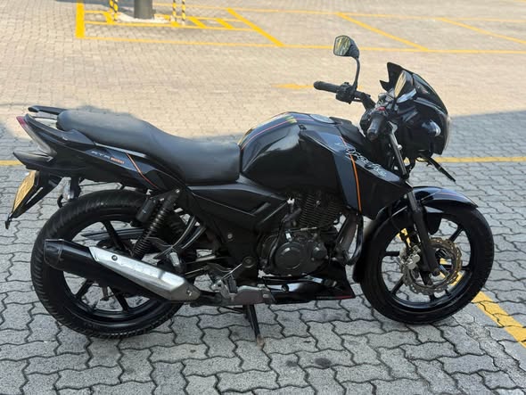 Apache RTR 150 2018