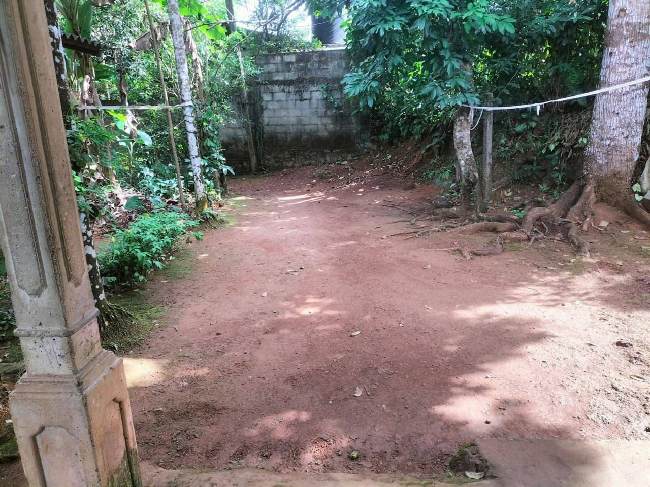 LAND FOR SALE IN HALGAHADENIYA, HOMAGAMA