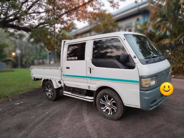 MAZDA Crew CAB 2000