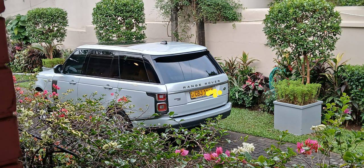 Land Rover P400e Long Wheel Base 2018