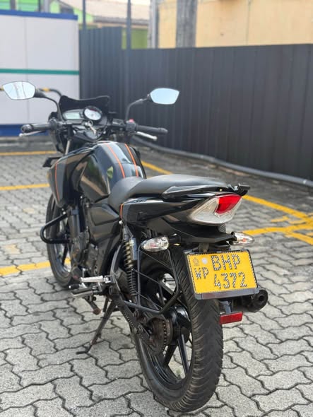 Apache RTR 150 2018