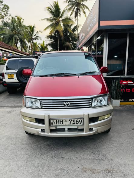 Toyota Regius 1998