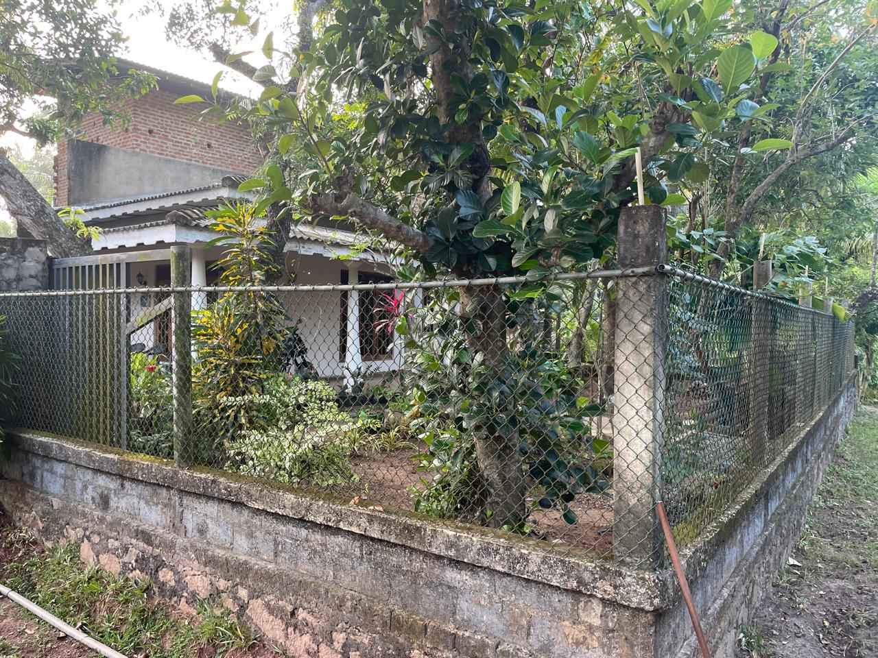 Two Story House with Annex for sale in Andiambalama.