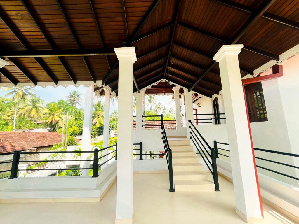 HOUSE FOR SALE IN KANDANA