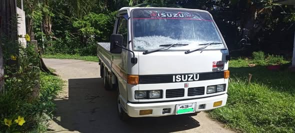 Isuzu ELF 1988