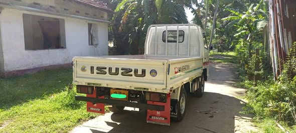 Isuzu ELF 1988