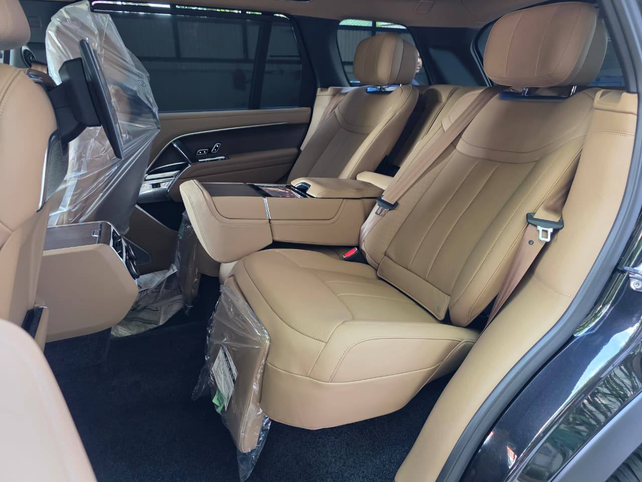 Range Rover Autobiography P460e LWB 2025