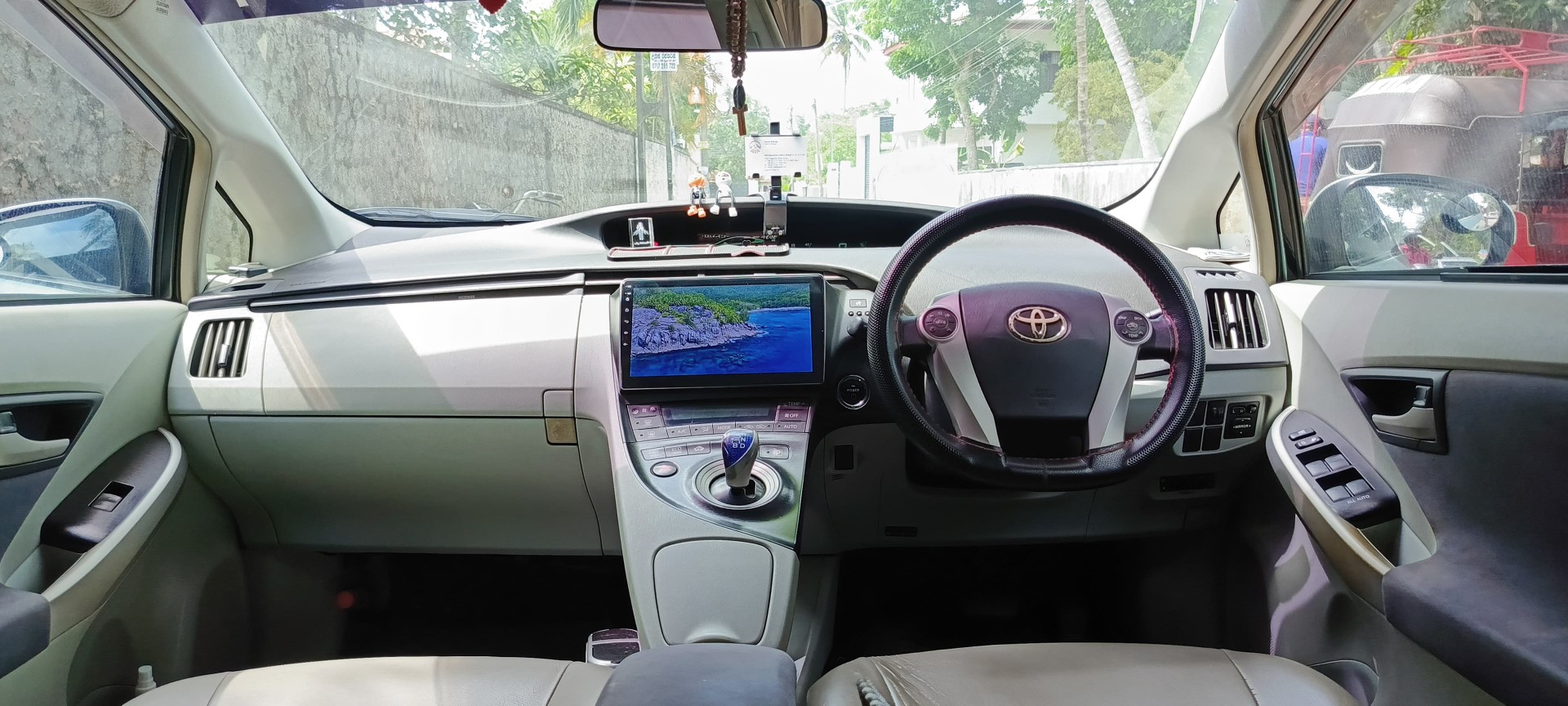 Toyota Prius 2011