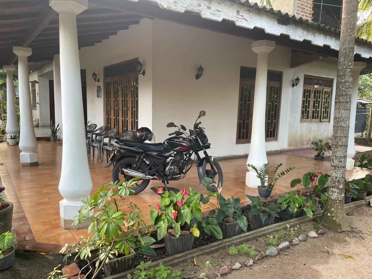 Two Story House with Annex for sale in Andiambalama.