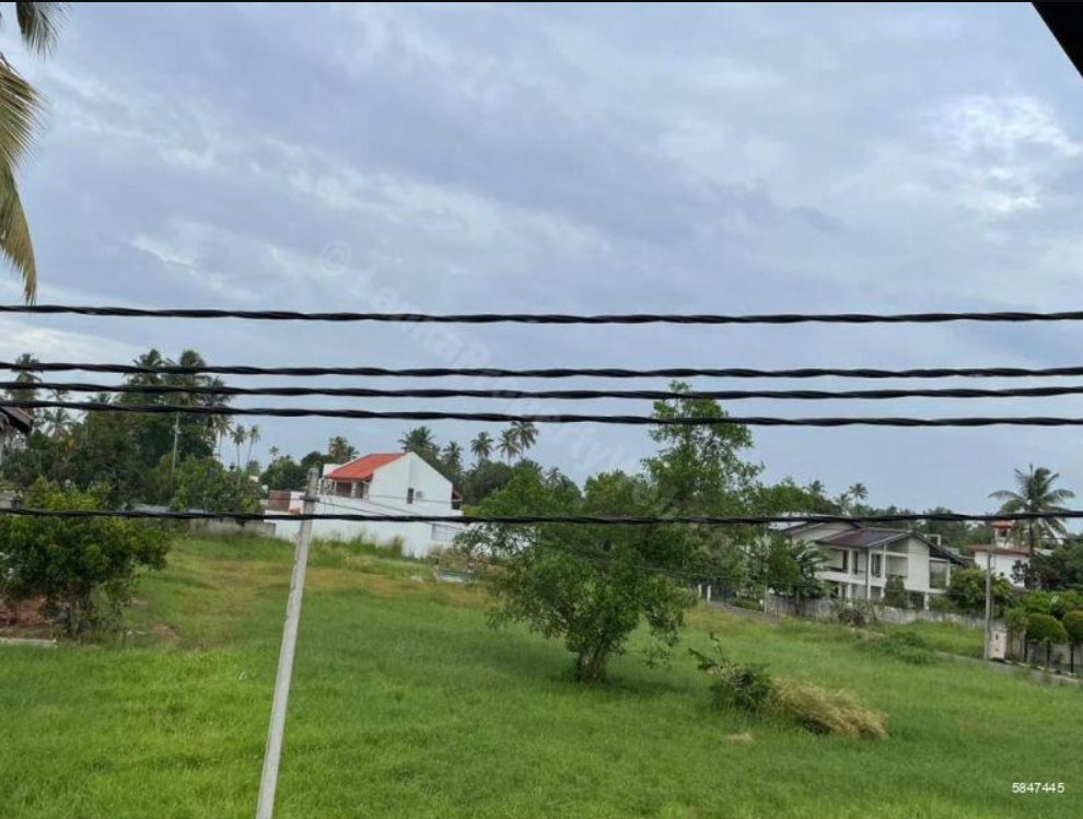 Prime Residential Land in Prestigious Gated Community – Negombo