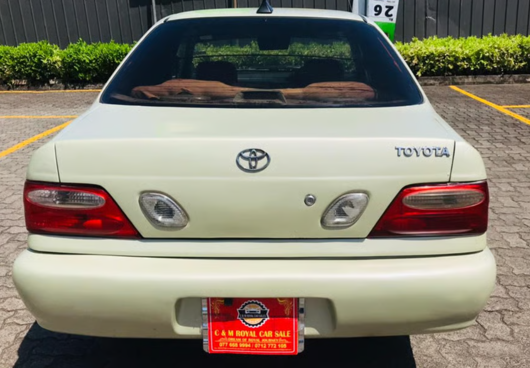 Toyota soluna 2000