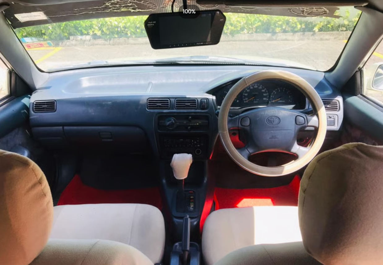 Toyota soluna 2000