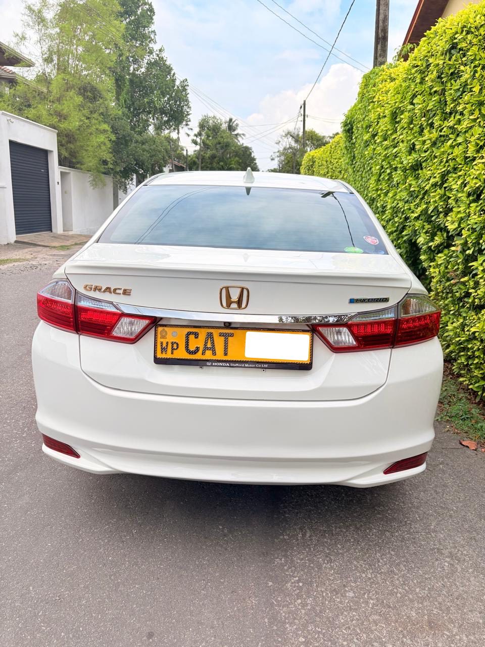 Honda Grace 2016 Ex Gold Badge Limited Edition(Fully Loaded)