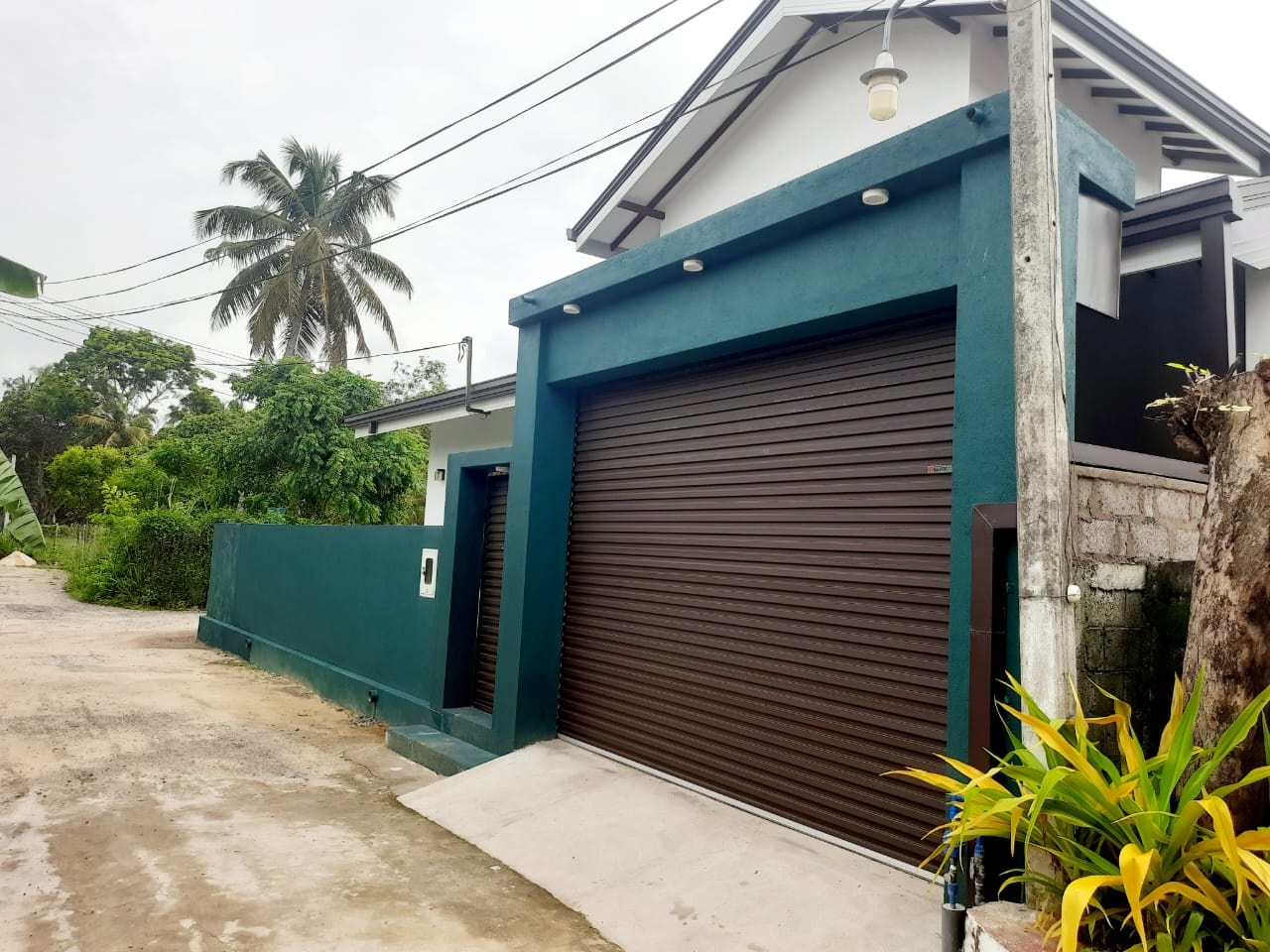 Negombo, Daluwakotuwa Beautiful Complete House For Sale…