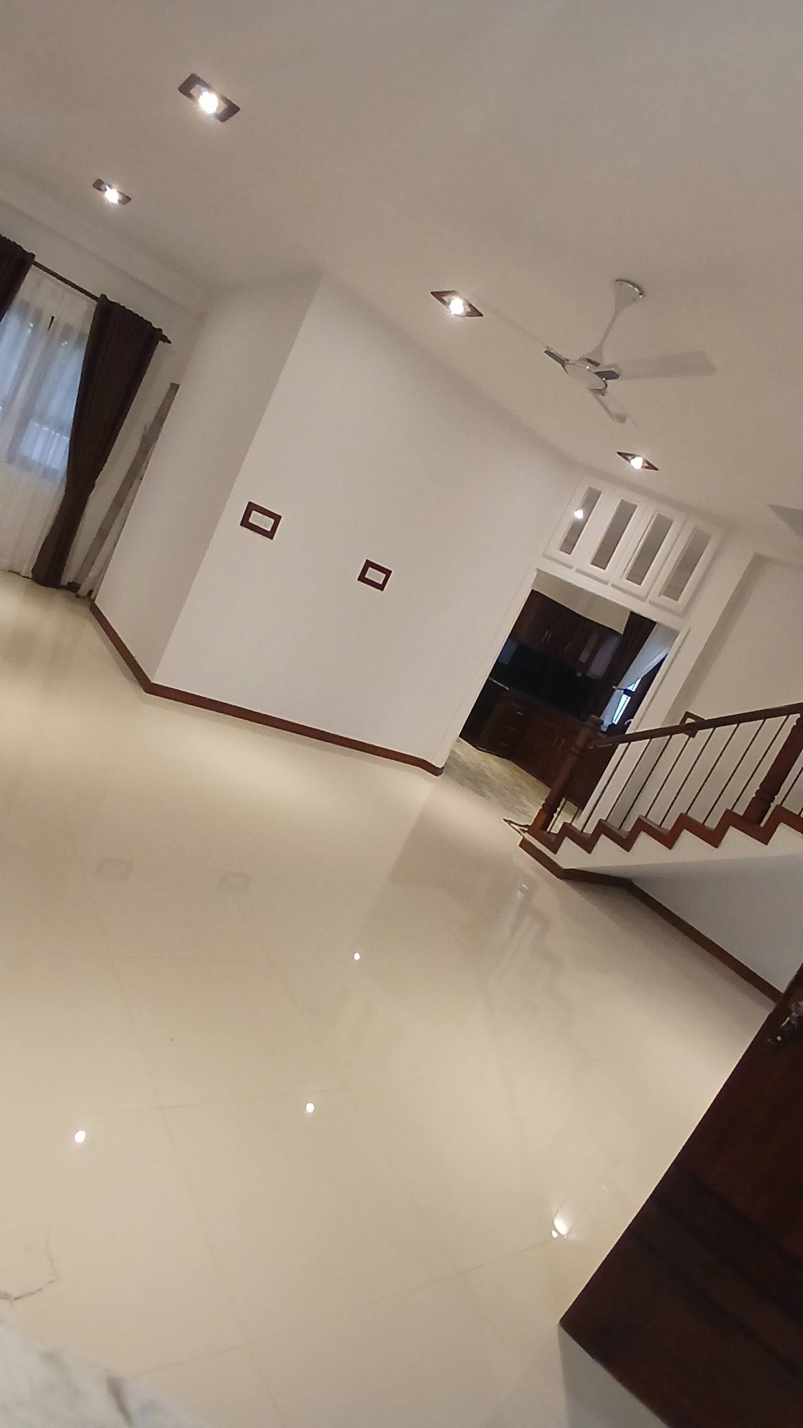 👉වත්තල මාබෝල මීගමු පාරට ලගින් ම ස්ලැබ් එක දැමූ නවීන තනිමහක් නිවසක් විකිනීමට 👉