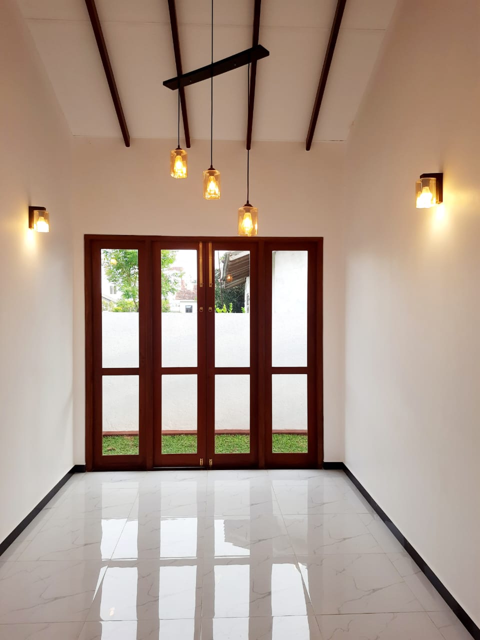 Negombo, Daluwakotuwa Beautiful Complete House For Sale…