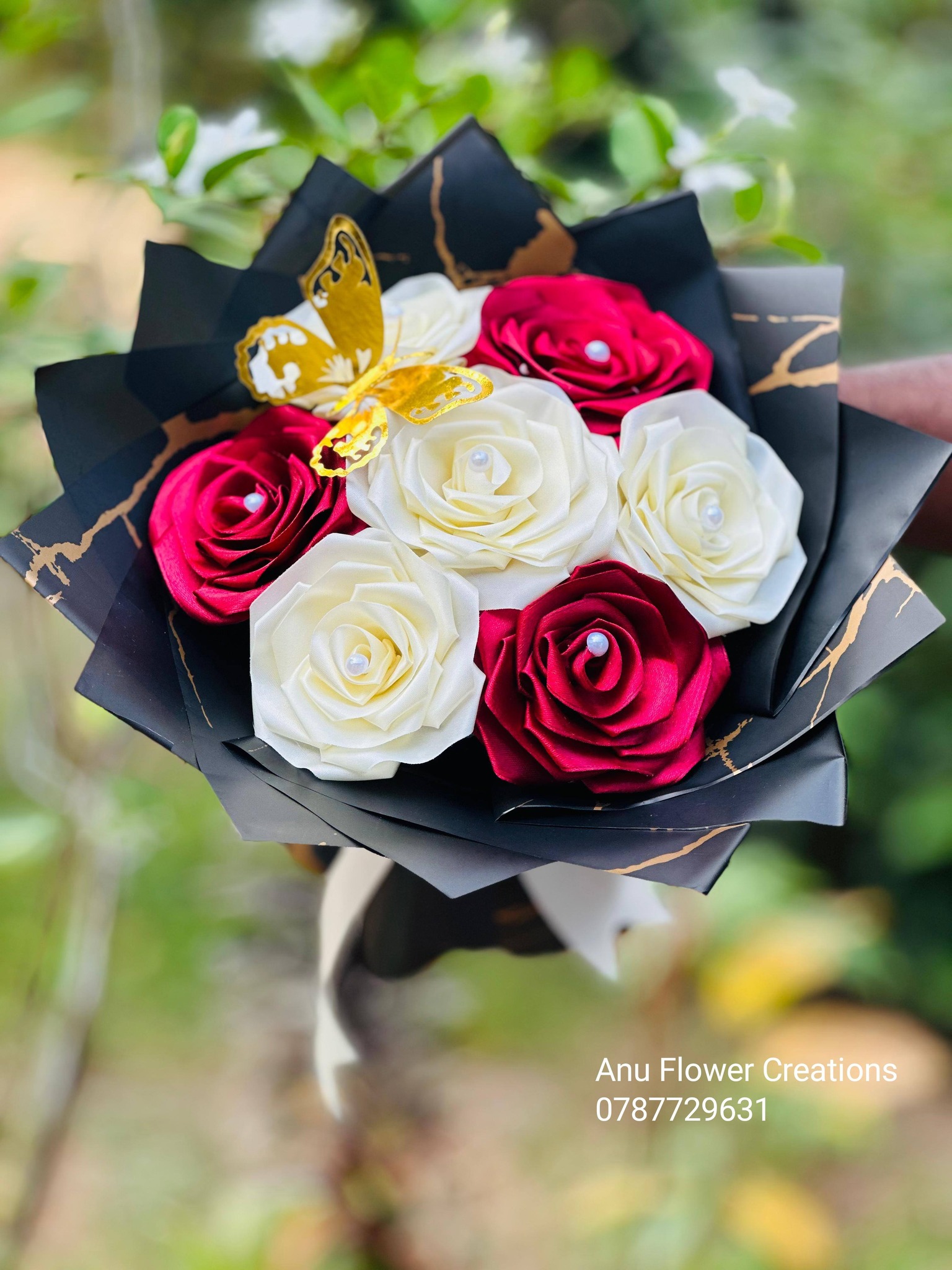 “Ribbon Flower Bouquets” දැන් අපෙන් ලබාගත හැක.