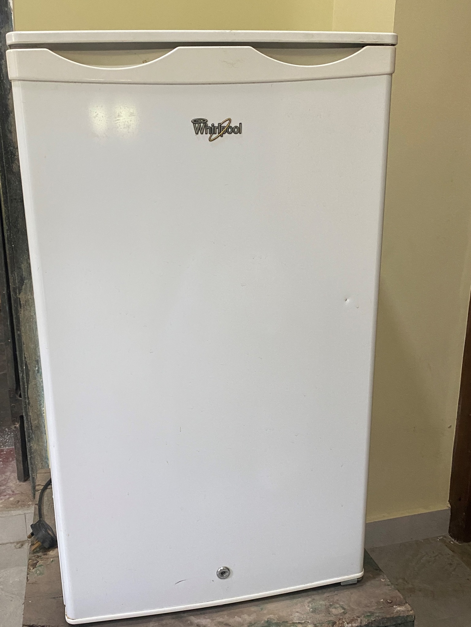 Whirlpool Single Door Refrigerator