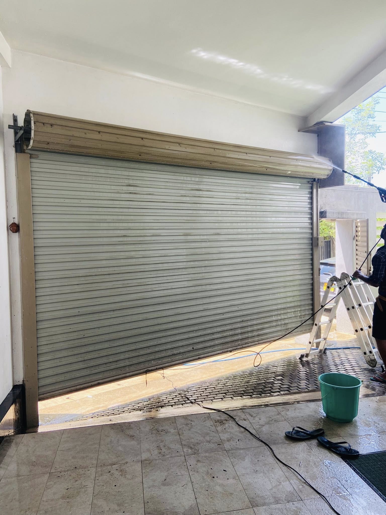 Roller Door– Full Service