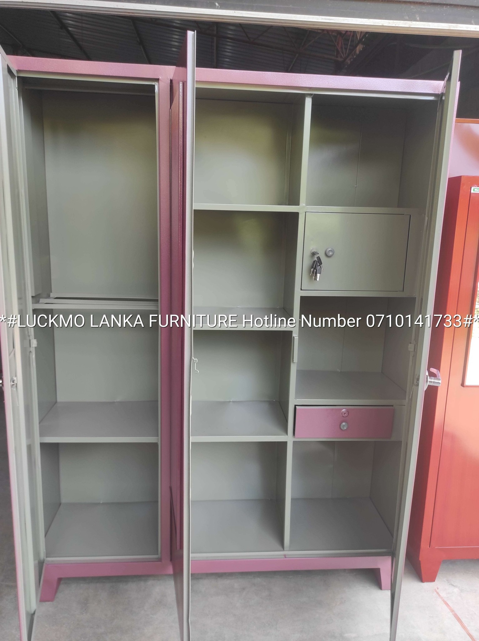 3 Door Steel Cupboard Hammer paint