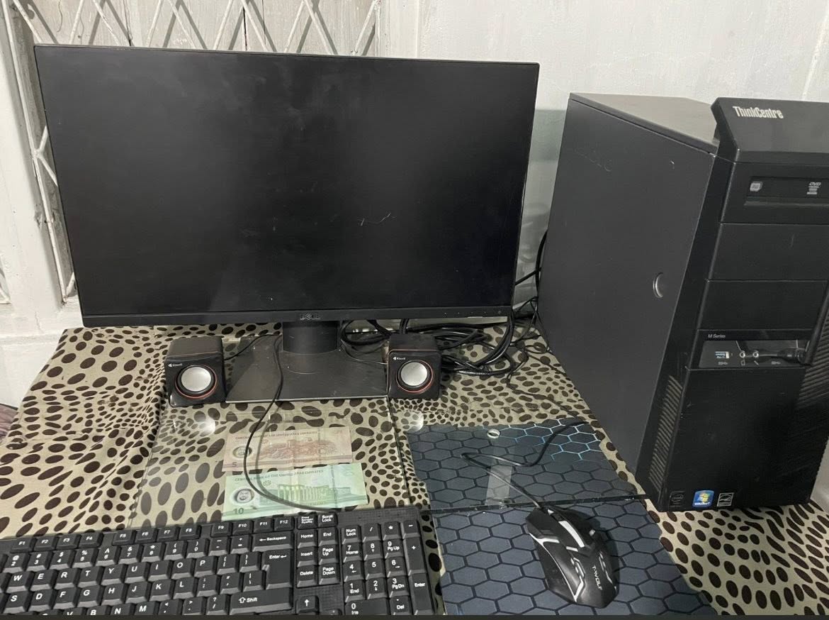 Desktop Computer (Good Condition)