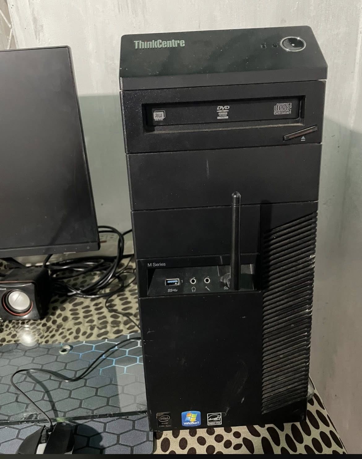 Desktop Computer (Good Condition)