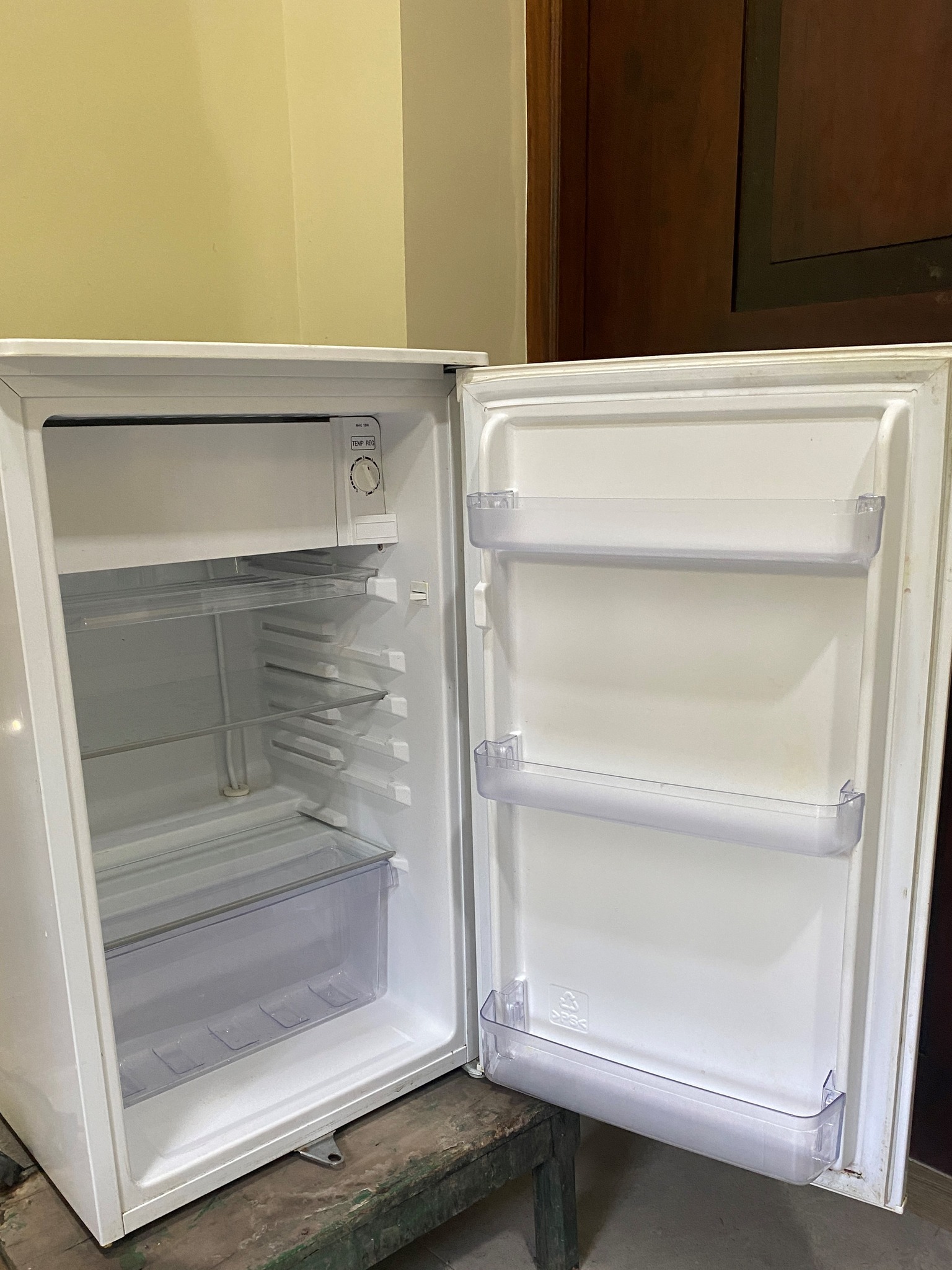 Whirlpool Single Door Refrigerator