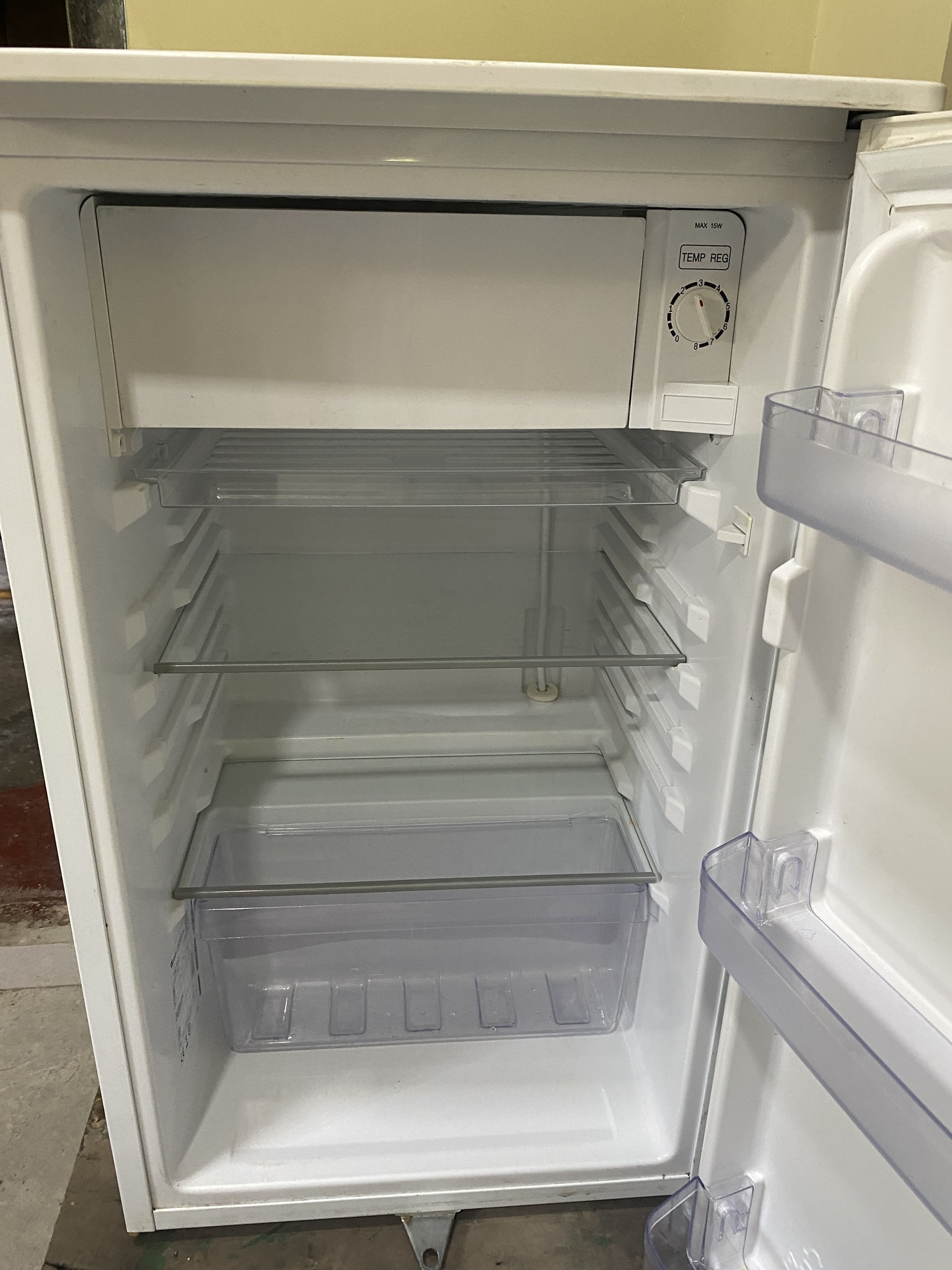 Whirlpool Single Door Refrigerator 100L for Sale